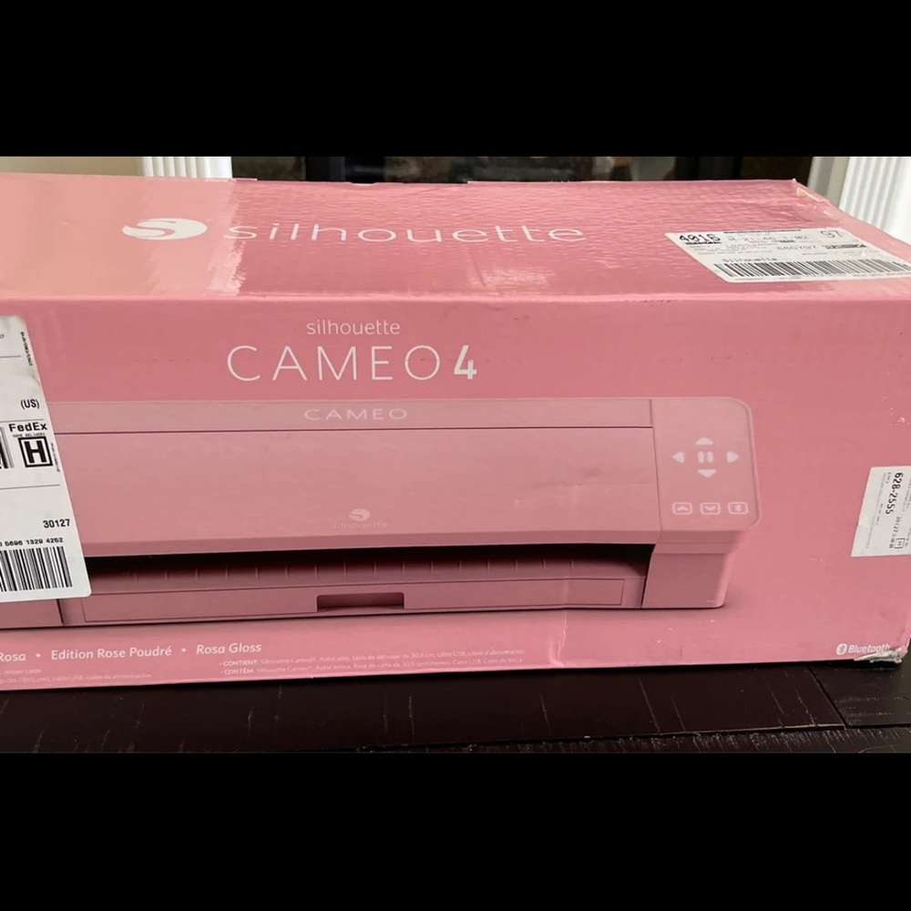 Silhouette Cameo 4